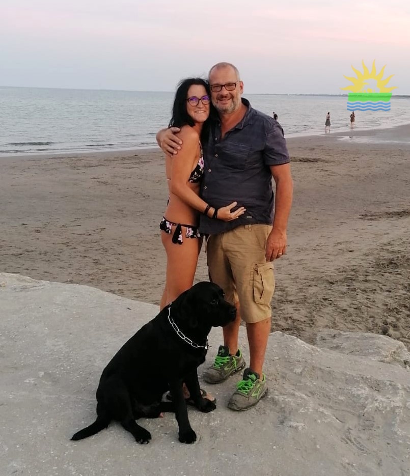 marinella-giaretta-ceccon-marco-ziggy-cane-labrador-salvato-pescatori-veneziani.-lido-oro-benon-2024-lido-di-venezia